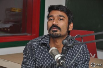 Dhanush at Radio Mirchi For Anekudu Movie Promotions